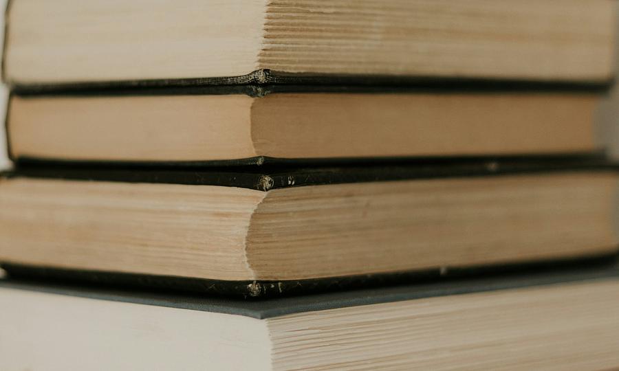 Продаж книг одним лотом: як підготувати оголошення