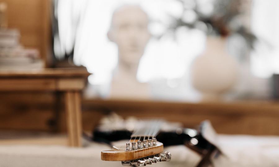 Вживана гітара: гриф, стрій і те, що не видно на фото