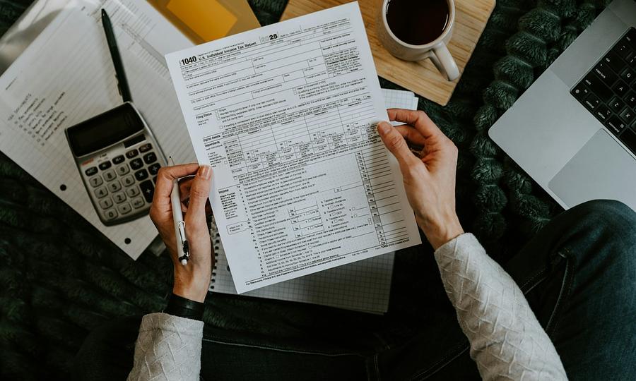 Податок на OLX: як це працює для продавців речей